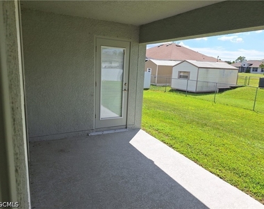 1923 Villia Street - Photo Thumbnail 37