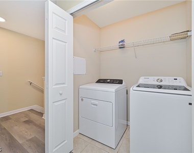 3739 Crofton Court - Photo Thumbnail 29