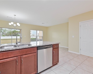 3739 Crofton Court - Photo Thumbnail 7