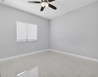 1715 Sw 3rd Street - Photo Thumbnail 15