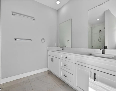 1715 Sw 3rd Street - Photo Thumbnail 13