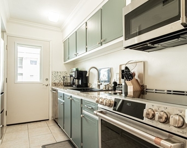 72 7th Street S - Photo Thumbnail 7