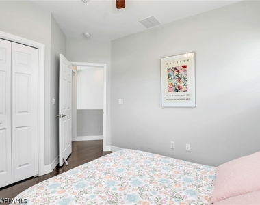 3037 Lunar Street - Photo Thumbnail 29