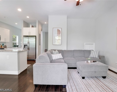 3037 Lunar Street - Photo Thumbnail 12