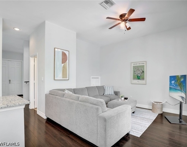 3037 Lunar Street - Photo Thumbnail 16