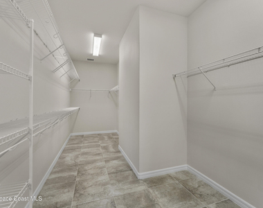 8432 Paragrass Avenue - Photo Thumbnail 15