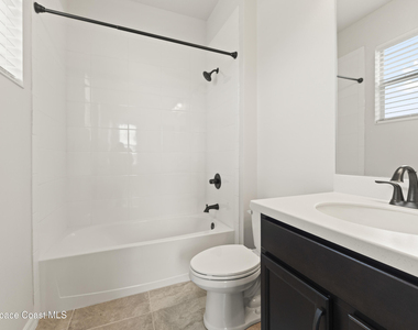 8432 Paragrass Avenue - Photo Thumbnail 17