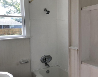 2505 Dairy Road - Photo Thumbnail 11
