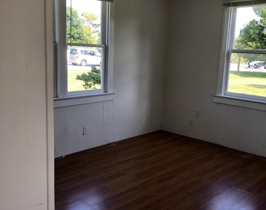 2505 Dairy Road - Photo Thumbnail 8