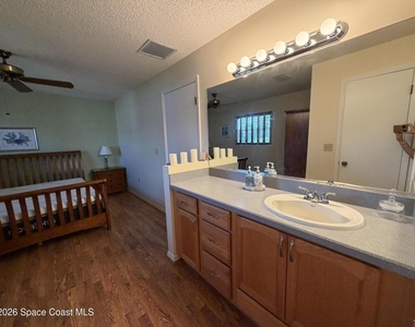 629 Ebony Street - Photo Thumbnail 15