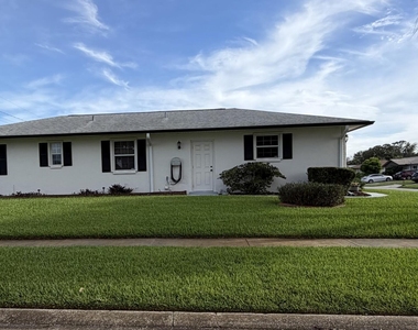 629 Ebony Street - Photo Thumbnail 3