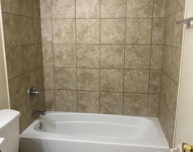 481 Harrington Street Sw - Photo Thumbnail 12