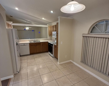 3022 Pebble Creek Street - Photo Thumbnail 3