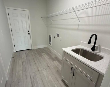 725 Bryant Road Sw - Photo Thumbnail 16