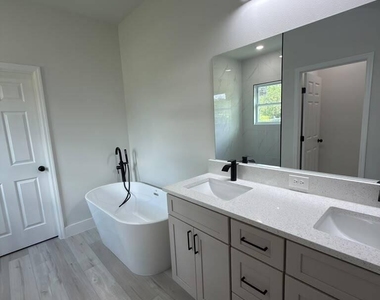 725 Bryant Road Sw - Photo Thumbnail 12