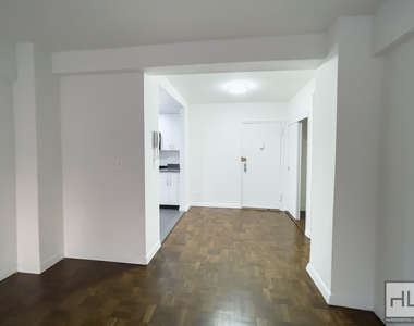 East 69 Street - Photo Thumbnail 1