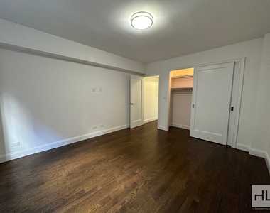 East 69 Street - Photo Thumbnail 2