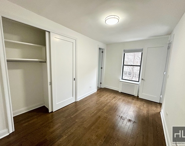 West 12 Street - Photo Thumbnail 2