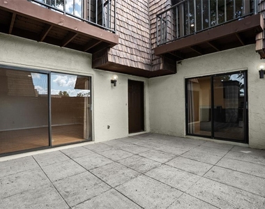 15319 W Pond Woods Drive - Photo Thumbnail 6