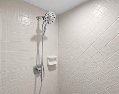 15319 W Pond Woods Drive - Photo Thumbnail 24