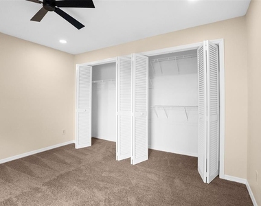 15319 W Pond Woods Drive - Photo Thumbnail 30