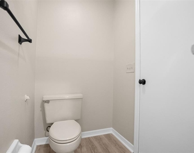 15319 W Pond Woods Drive - Photo Thumbnail 25