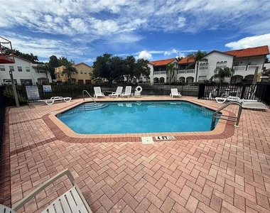3116 Toscana Circle - Photo Thumbnail 8