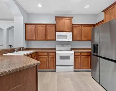 1113 Savannah Landings Avenue - Photo Thumbnail 44