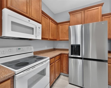 1113 Savannah Landings Avenue - Photo Thumbnail 45