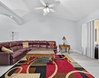 1113 Savannah Landings Avenue - Photo Thumbnail 33