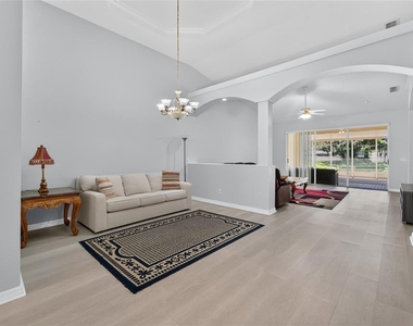 1113 Savannah Landings Avenue - Photo Thumbnail 27
