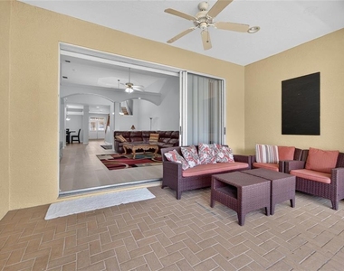 1113 Savannah Landings Avenue - Photo Thumbnail 10