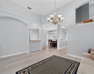 1113 Savannah Landings Avenue - Photo Thumbnail 29