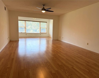 2383 Netherlands Drive - Photo Thumbnail 5