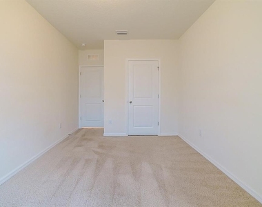 7976 Pelican Reed Circle - Photo Thumbnail 15