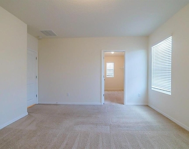 7976 Pelican Reed Circle - Photo Thumbnail 11