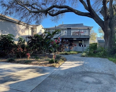 3734 Burlington Avenue N - Photo Thumbnail 19