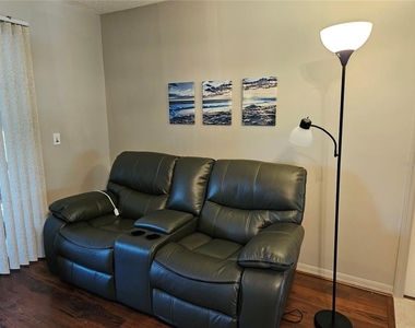 206 Sola Lane - Photo Thumbnail 7