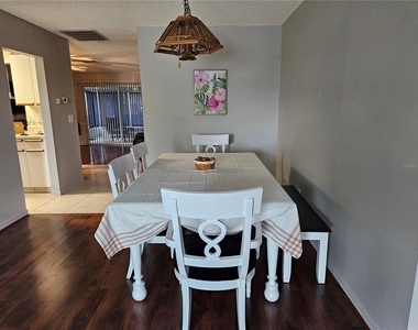 206 Sola Lane - Photo Thumbnail 9