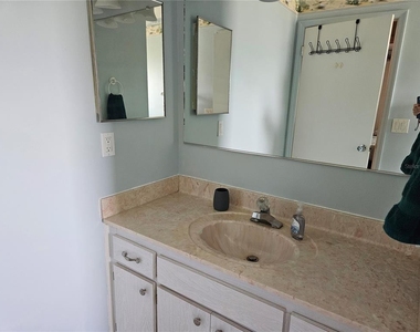 206 Sola Lane - Photo Thumbnail 23