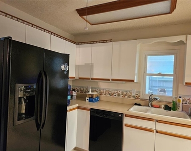 206 Sola Lane - Photo Thumbnail 5