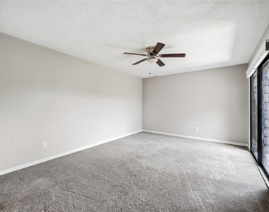 15314 E Pond Woods Drive - Photo Thumbnail 24
