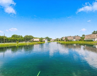 15314 E Pond Woods Drive - Photo Thumbnail 43