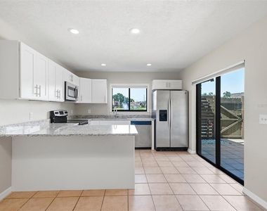 15314 E Pond Woods Drive - Photo Thumbnail 14