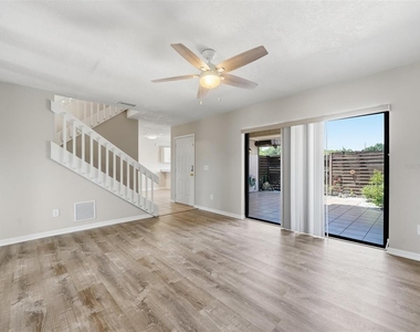 15314 E Pond Woods Drive - Photo Thumbnail 8