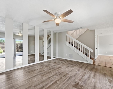 15314 E Pond Woods Drive - Photo Thumbnail 9
