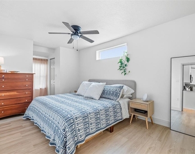 3913 W Wallace Avenue - Photo Thumbnail 12