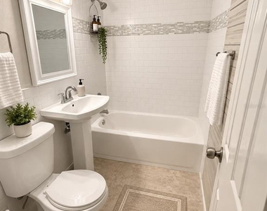 4405 W Wallcraft Avenue - Photo Thumbnail 7
