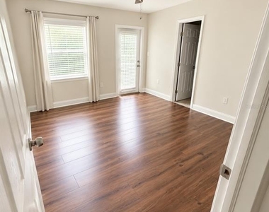 4405 W Wallcraft Avenue - Photo Thumbnail 4