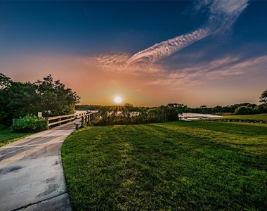 2361 Ecuadorian Way - Photo Thumbnail 43